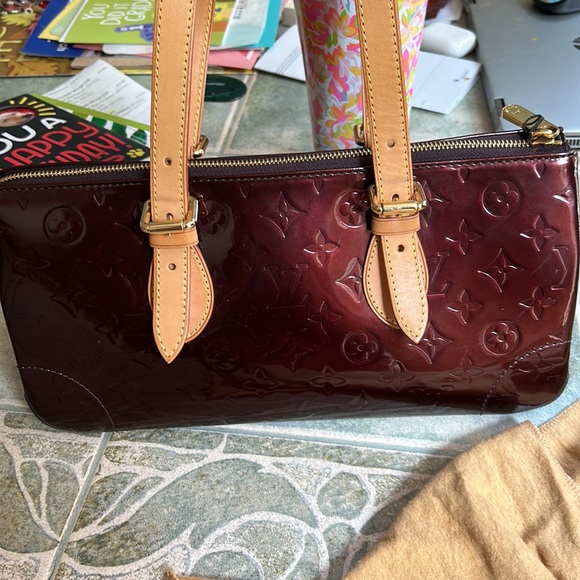 Brand: Louis Vuitton Color: Roseville - Picture 5 of 6